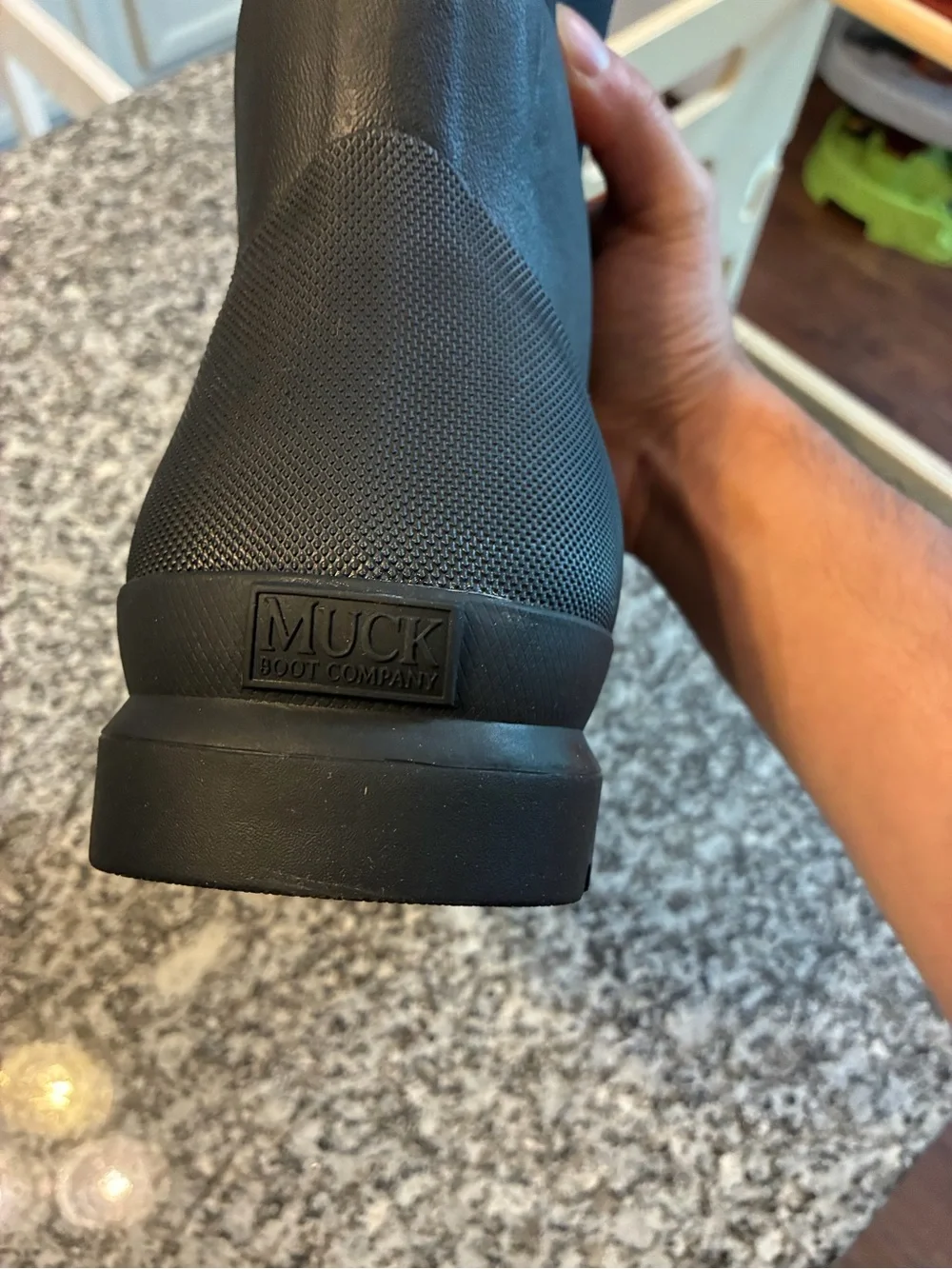 Muck boots  size 7 men 8 women
